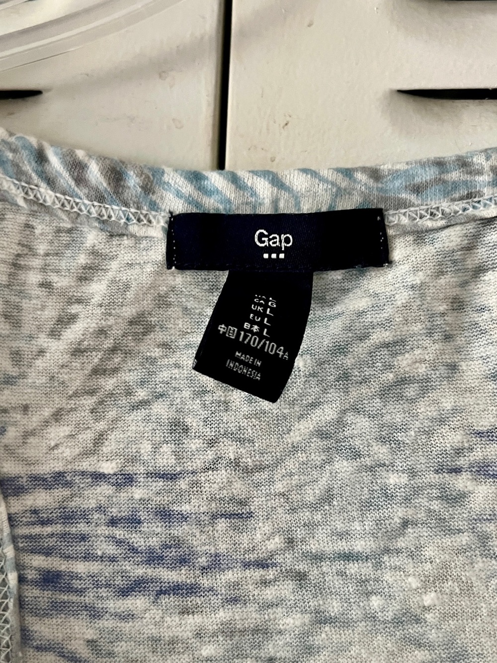 Gap Blue Palm-Print Tank Top - Women - Picture 2 of 5